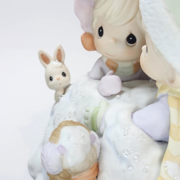 Precious Moments porcelain " Up To Our Ears In A White Christmas" - Picture 8 of 15
